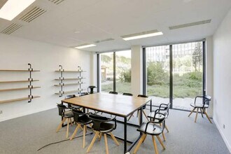 11 Avenue Dubonnet, Courbevoie for lease Building Photo- Image 1 of 1