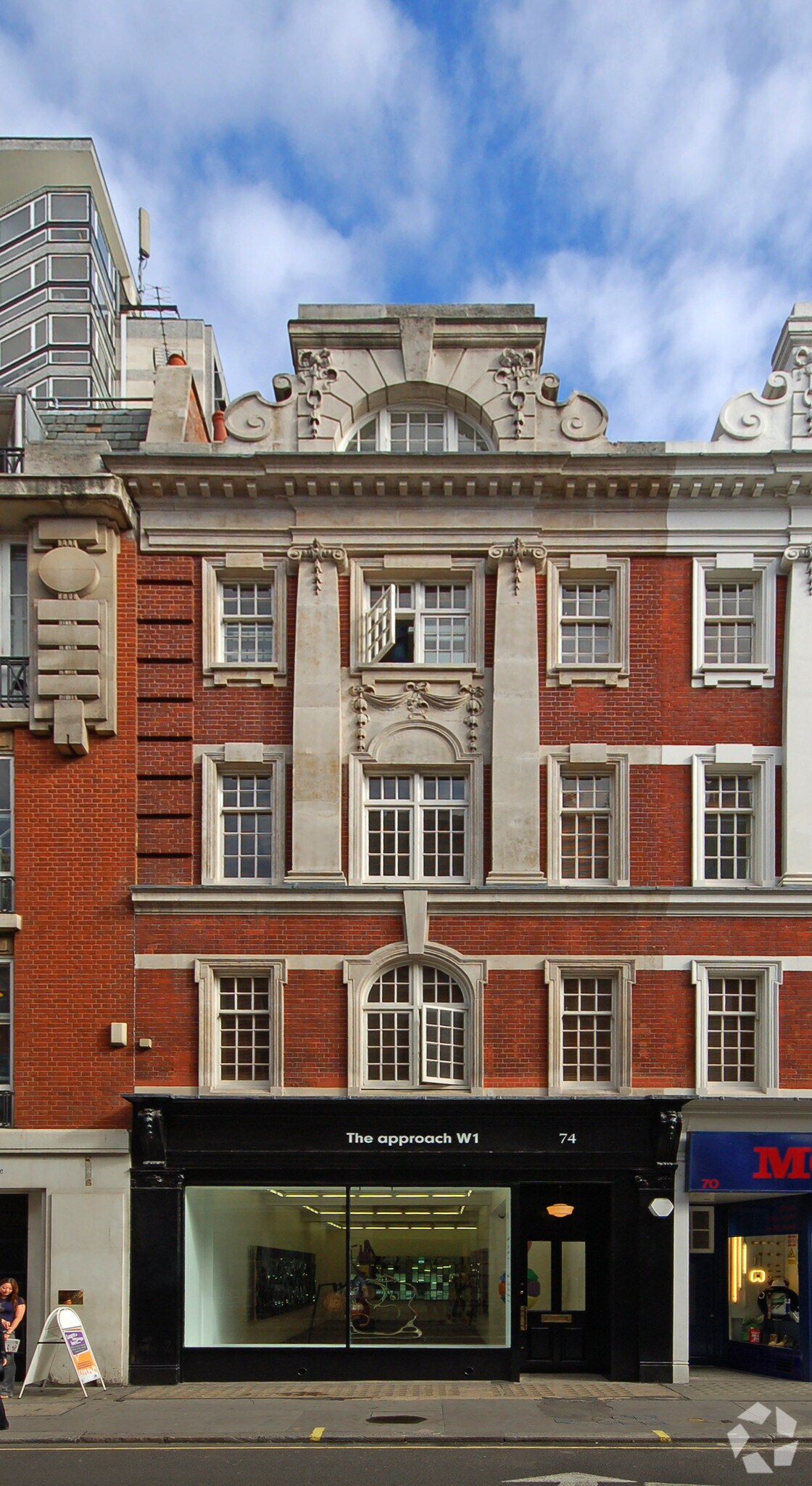 74 Mortimer St, Londres à louer Photo principale- Image 1 de 6
