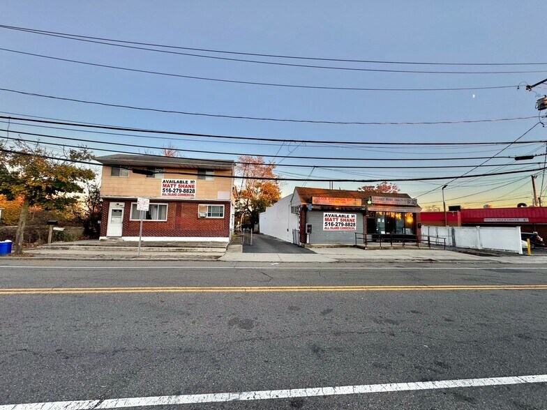 225 & 227 Albany Ave, Amityville, NY à vendre - Photo du bâtiment - Image 2 de 10