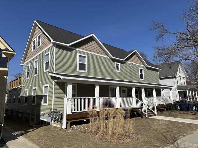 More details for 912-914 Mary St, Ann Arbor, MI - Multifamily for Sale