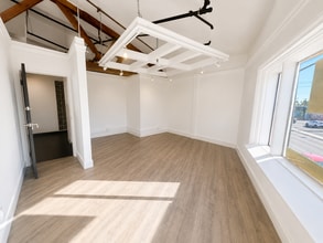 101-107 E Charleston Blvd, Las Vegas, NV for lease Interior Photo- Image 2 of 2