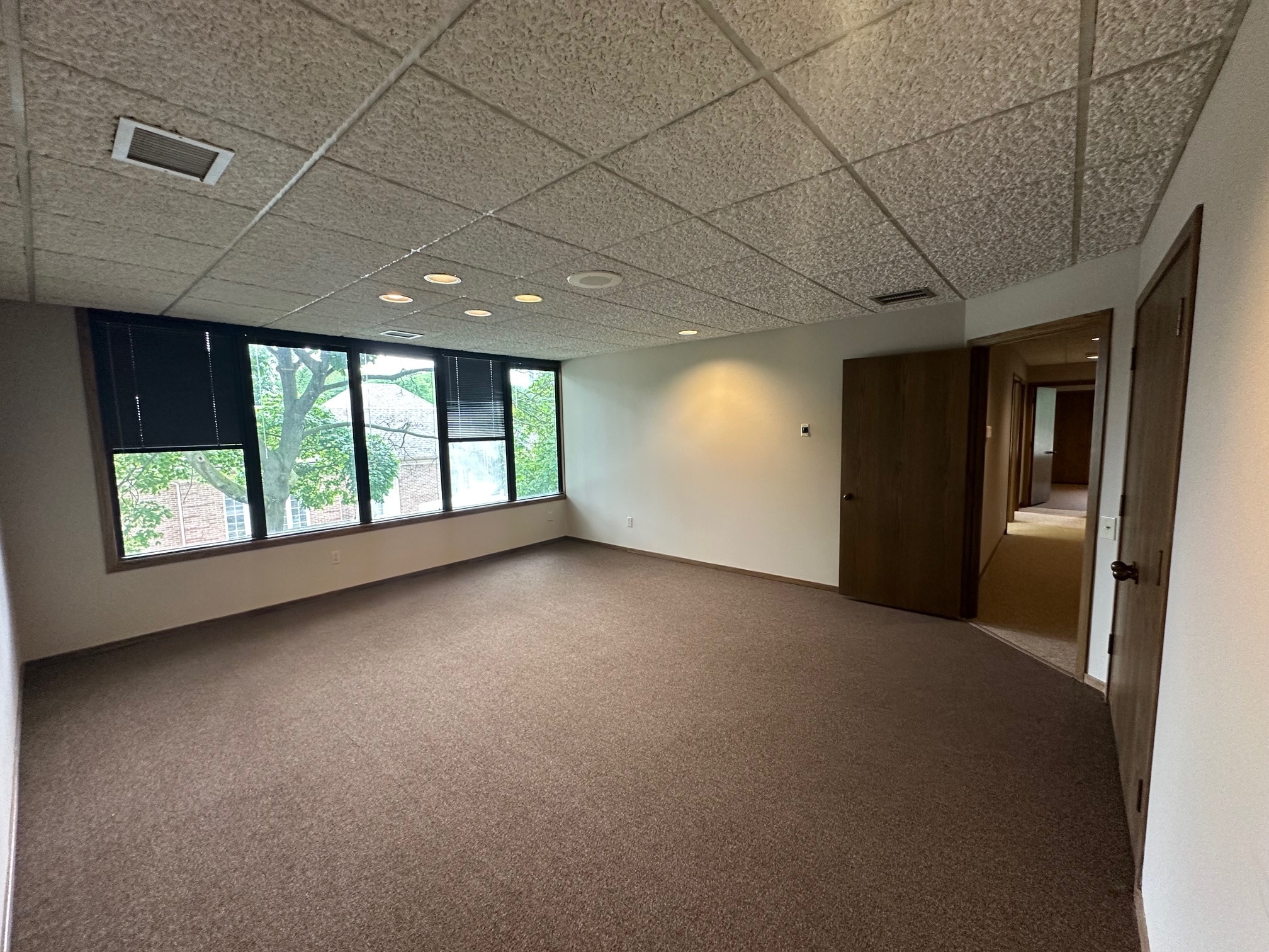 44 First St, Mount Clemens, MI for lease Interior Photo- Image 1 of 2