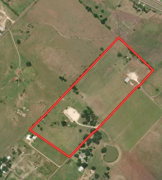 399 Prune Rd, La Grange, TX for sale - Primary Photo - Image 1 of 8