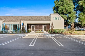 1911 Carnegie Ave, Santa Ana, CA for lease Building Photo- Image 2 of 14