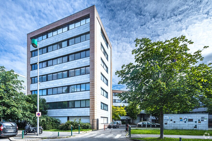 Bureau dans Noisy-le-Grand à vendre - Photo du bâtiment - Image 2 de 9