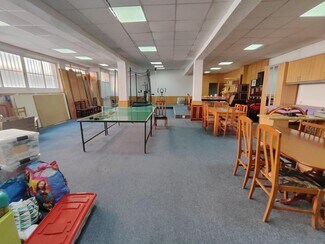 Plus de détails pour Commerce de détail à louer