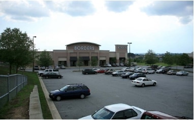 615 Barrett Pky, Kennesaw, GA à louer - Photo du bâtiment - Image 2 de 6