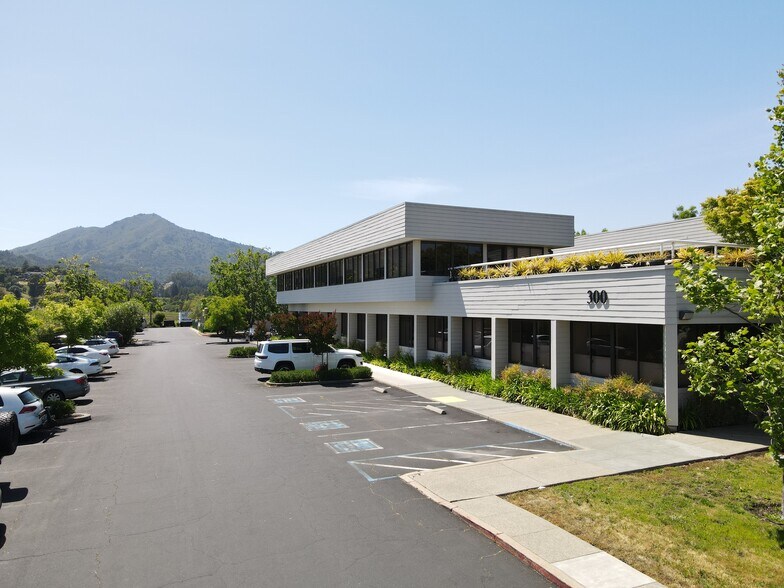 300 Tamal Plz, Corte Madera, CA for lease - Primary Photo - Image 1 of 10