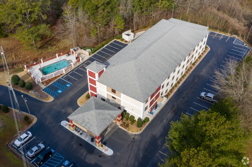 842 Thompson St, Gardendale, AL for sale - Building Photo - Image 3 of 22