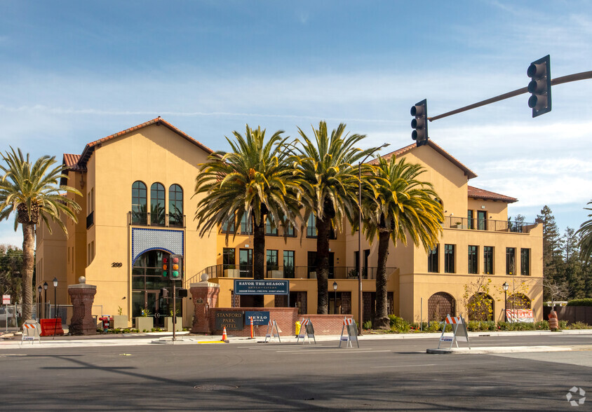 200 El Camino Real, Menlo Park, CA à louer - Photo du bâtiment - Image 1 de 3