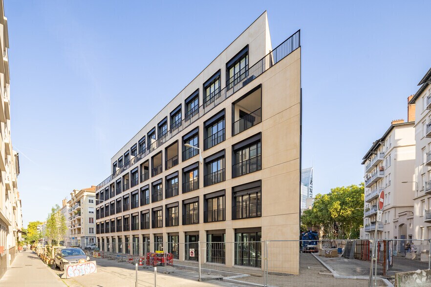 5 Rue Danton, Lyon à louer - Photo du bâtiment - Image 2 de 3