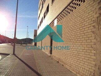 Plus de détails pour Commerce de détail à louer