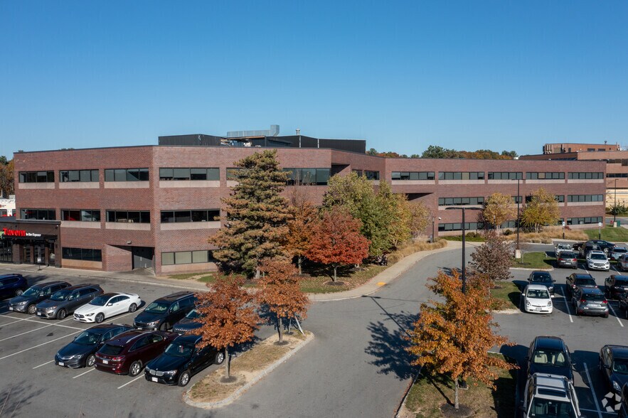 100 District Ave, Burlington, MA à vendre - Photo principale - Image 1 de 1