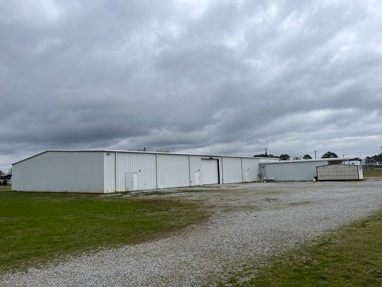 30 Champion Ln, Lincoln, AL for lease - Building Photo - Image 2 of 4