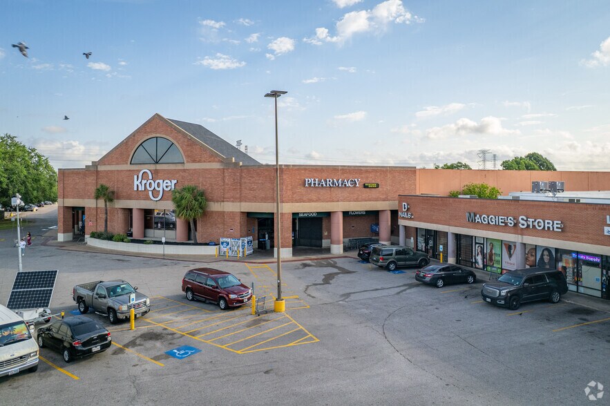 10110-10138 Hammerly Blvd, Houston, TX à louer - Photo du bâtiment - Image 1 de 6