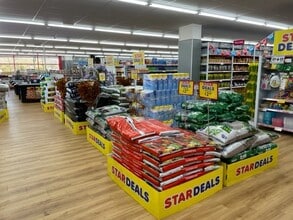 19 College St, Ammanford for lease Interior Photo- Image 2 of 6