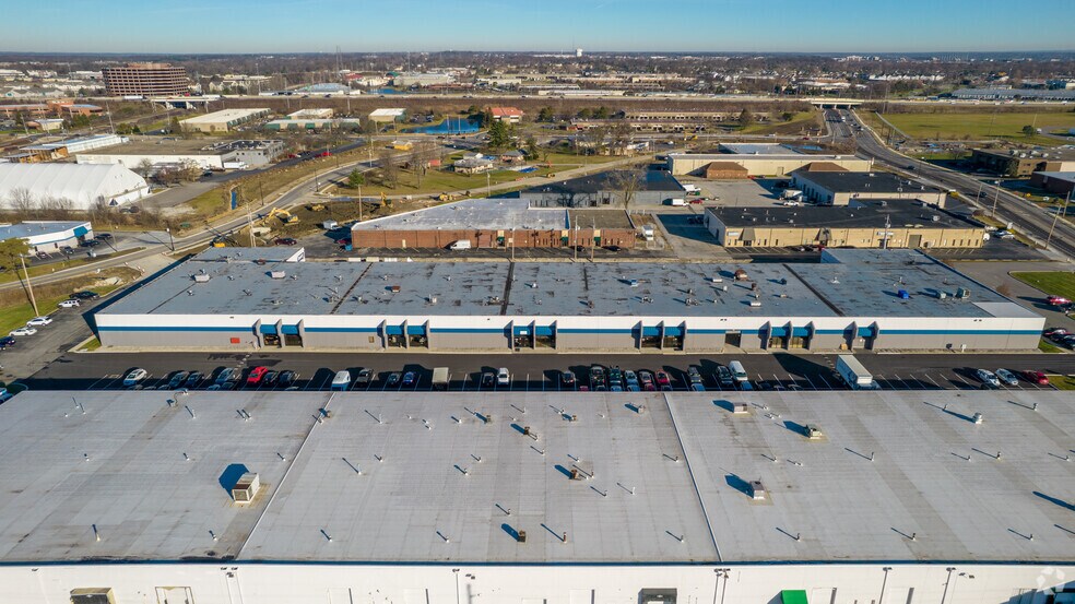 7029 Huntley Rd, Columbus, OH à louer - Photo du bâtiment - Image 3 de 9