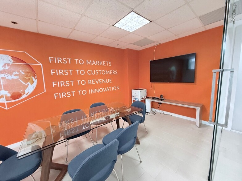 150 SE 2nd Ave, Miami, FL for sale - Building Photo - Image 2 of 5