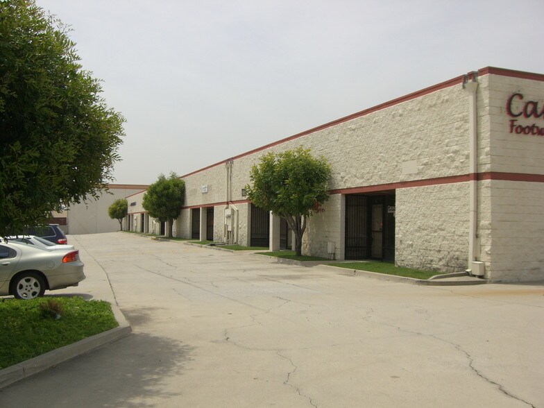 11000 Rush St, South El Monte, CA à louer - Photo du bâtiment - Image 3 de 3