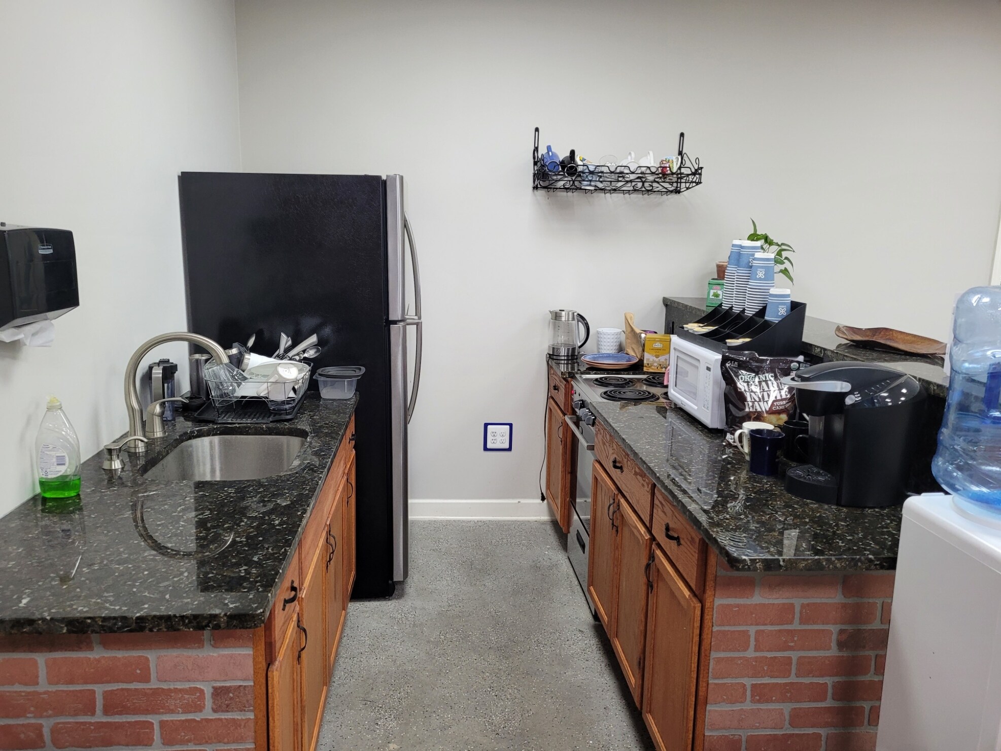 19 E Centre St, Nutley, NJ à louer Photo intérieure- Image 1 de 19