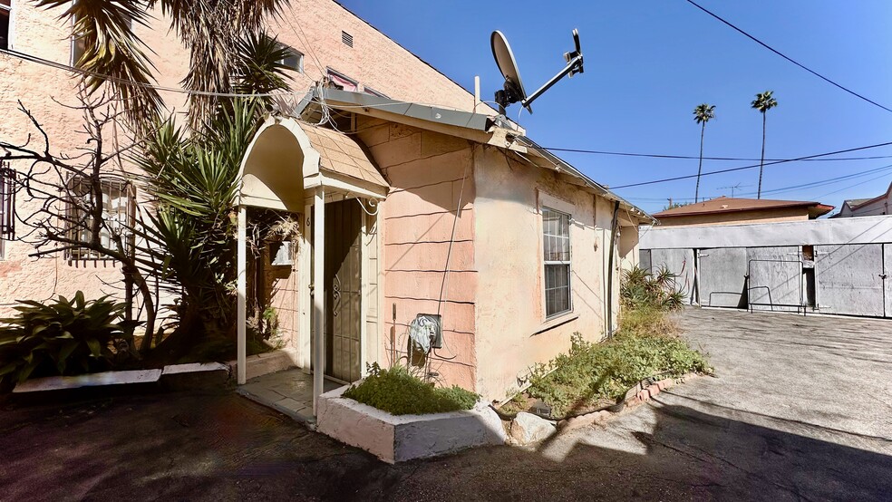 1150 N Kingsley Dr, Los Angeles, CA for sale - Building Photo - Image 2 of 9