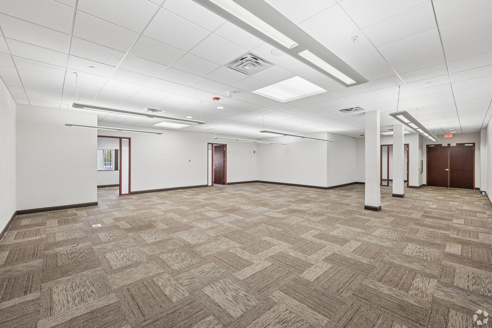 5300 Broken Sound Blvd NW, Boca Raton, FL for lease Interior Photo- Image 1 of 4