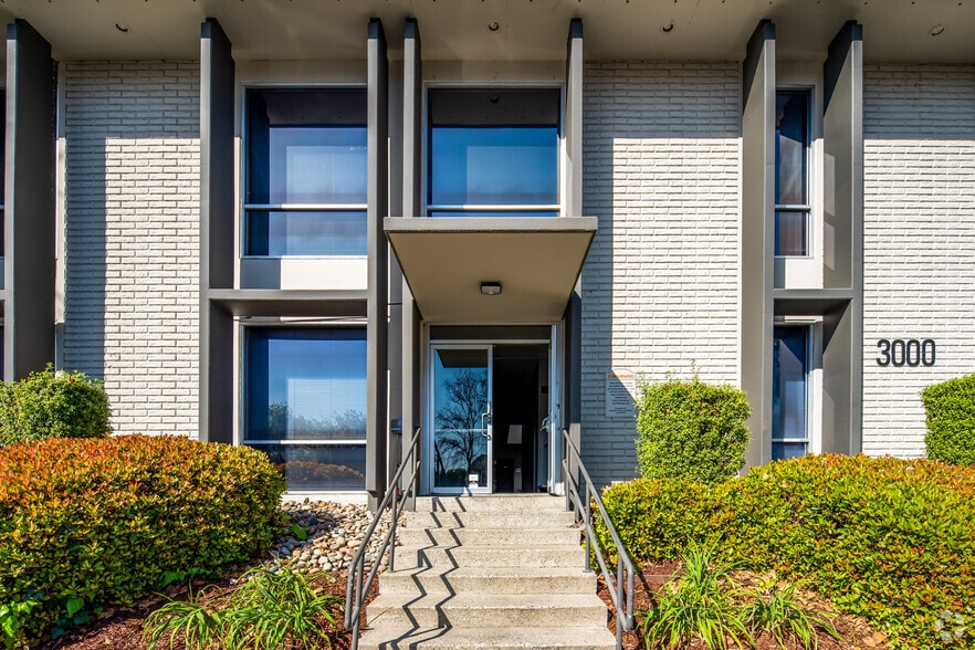 2910-2960 Scott Blvd, Santa Clara, CA à louer - Photo du bâtiment - Image 2 de 5