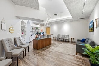 7138 S Highland Dr, Salt Lake City, UT à louer Photo intérieure- Image 1 de 16