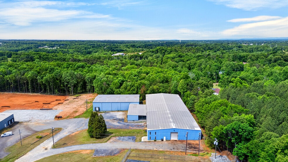 725 Bryant Rd, Spartanburg, SC for sale - Building Photo - Image 2 of 27