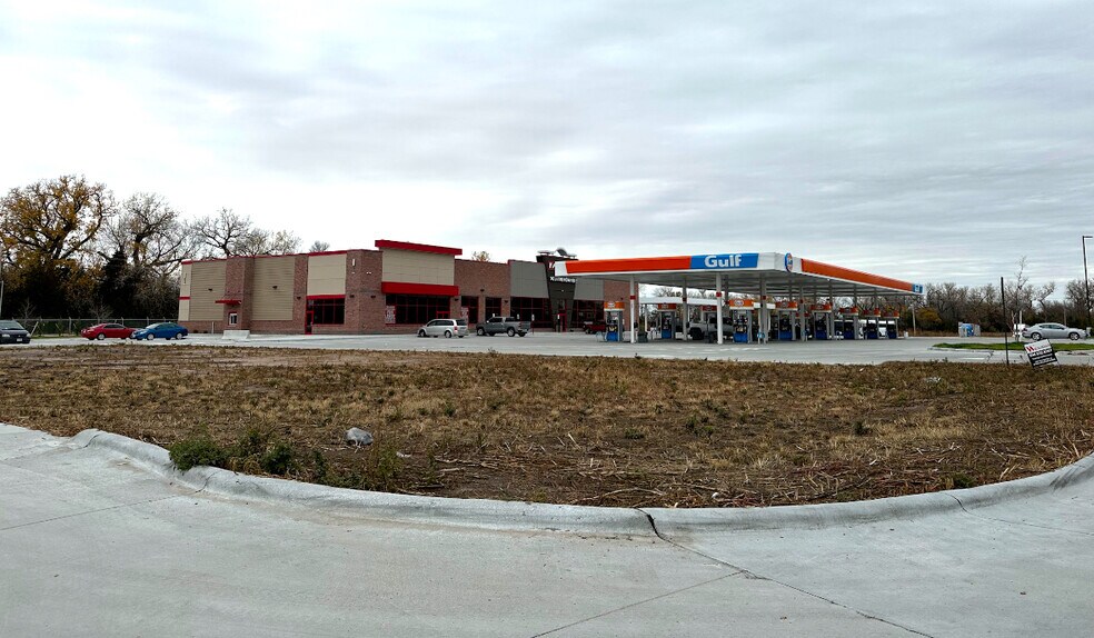 3301 Platte Rd, Grand Island, NE à louer - Photo du bâtiment - Image 1 de 10