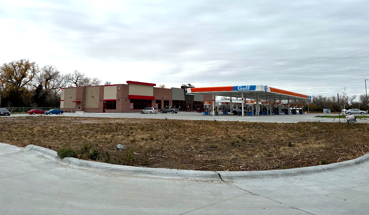 3301 Platte Rd, Grand Island, NE for lease Building Photo- Image 1 of 11