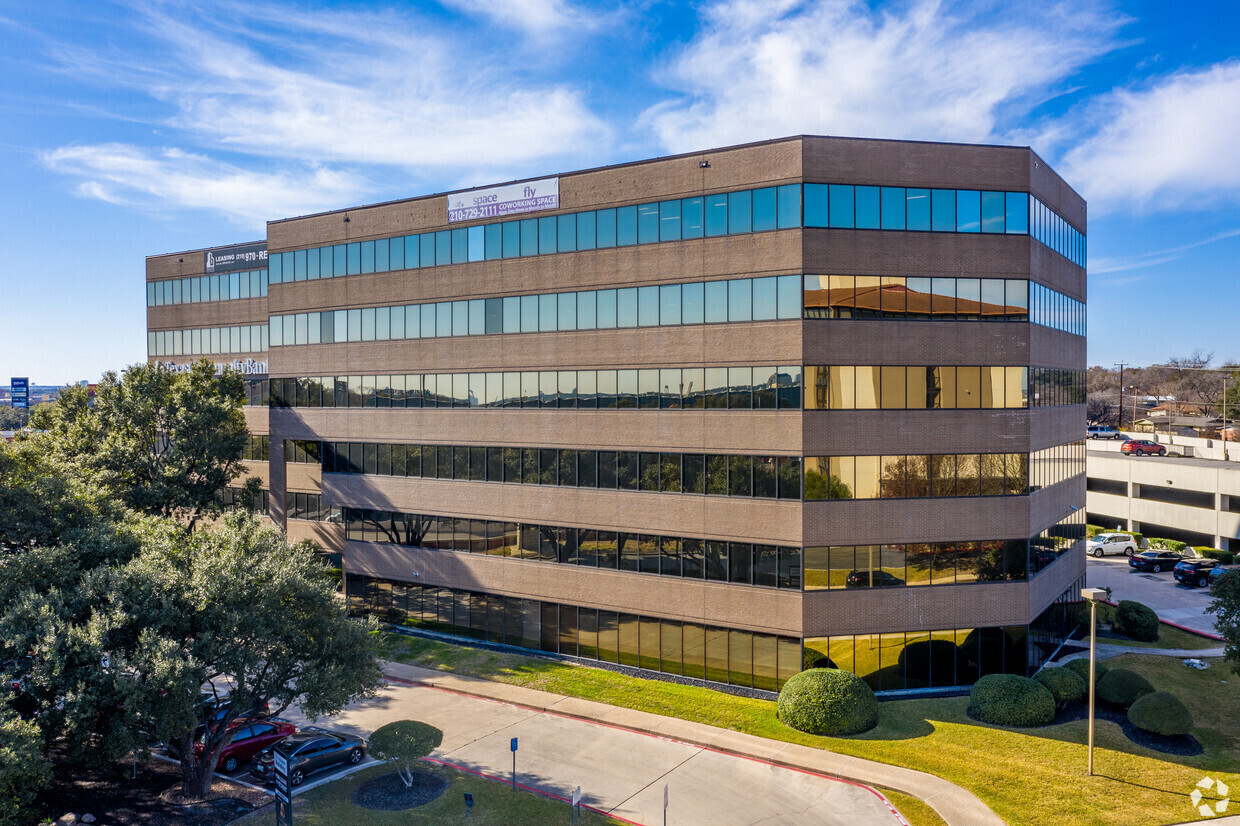 85 NE Loop 410, San Antonio, TX for lease Building Photo- Image 1 of 9