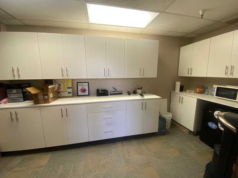 400 W King St, Carson City, NV for lease - Interior Photo - Image 3 of 15