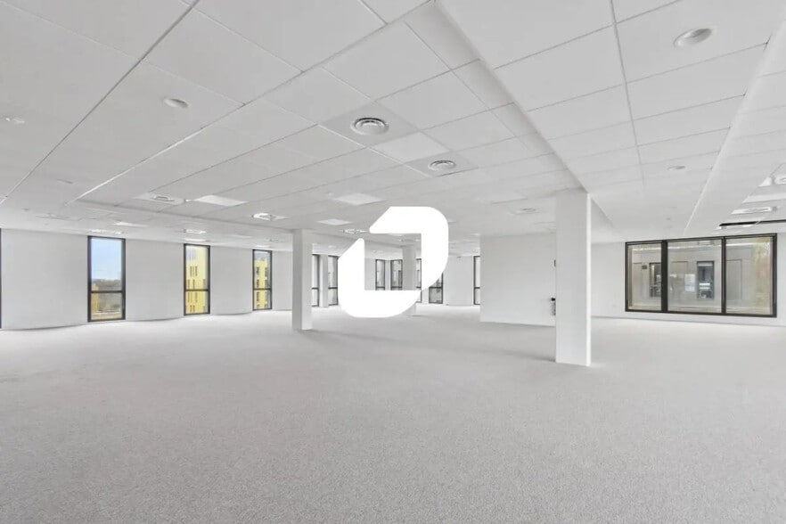 2 Rue De L'Epine, Villeneuve-d'Ascq for lease - Interior Photo - Image 3 of 13