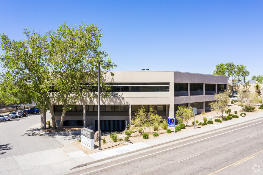 6100 Indian School Rd NE, Albuquerque, NM for lease - Building Photo - Image 1 of 6