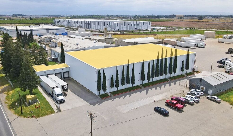 2487 N Airport Way, Manteca, CA for lease - Primary Photo - Image 1 of 1