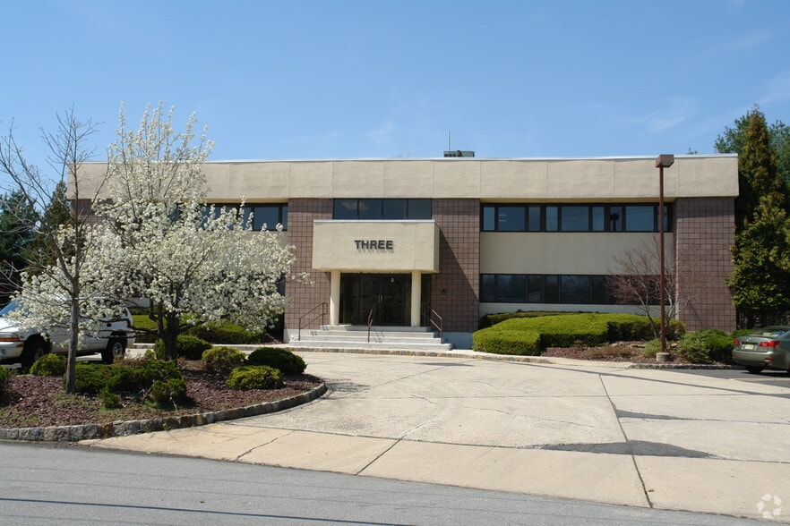 1 Jocama Blvd, Old Bridge, NJ for lease - Building Photo - Image 2 of 6