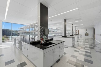 10251 Vista Sorrento Pky, San Diego, CA for lease Interior Photo- Image 1 of 5