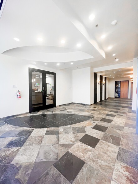 34225 N 27th Dr, Phoenix, AZ à louer - Photo intérieure - Image 2 de 10