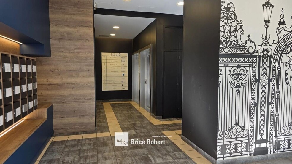 112 Rue Garibaldi, Lyon à vendre - Hall d’entrée - Image 2 de 10