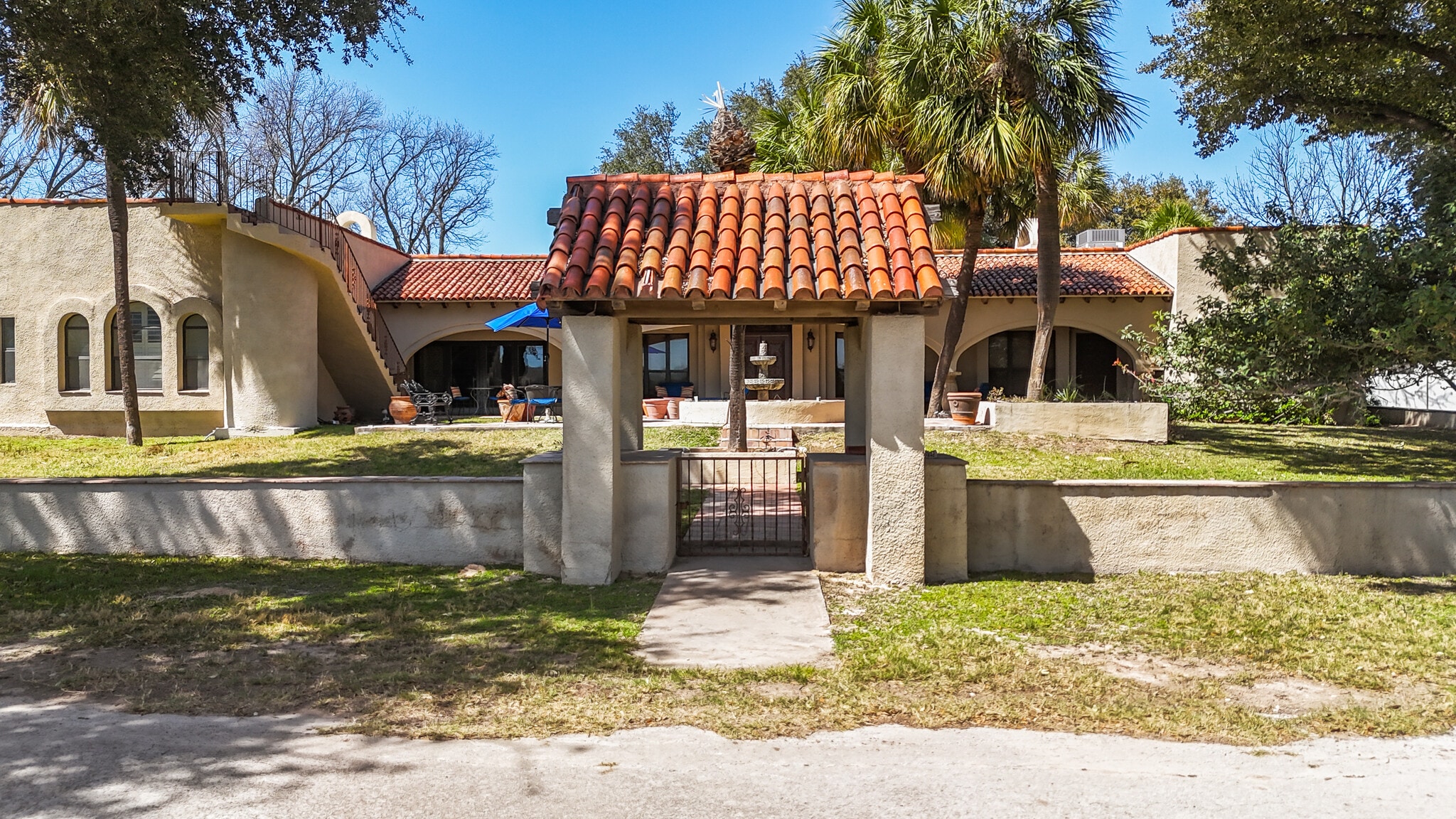 505 Gilchrist Ln, Del Rio, TX for sale Building Photo- Image 1 of 79