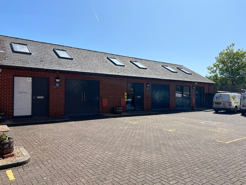 Basin Rd, Chichester à vendre - Photo du bâtiment - Image 2 de 3