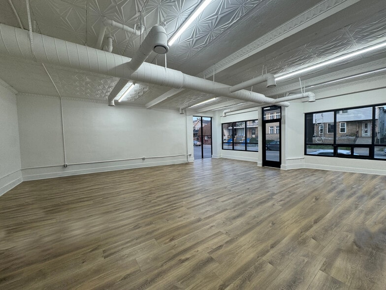 3041 Holbrook St, Hamtramck, MI à louer - Photo du bâtiment - Image 2 de 7