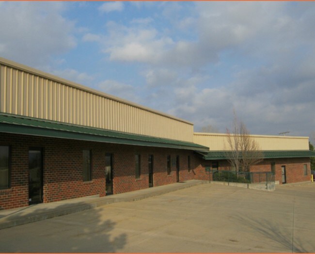 Plus de détails pour 7444-7468 W 162nd Ter, Overland Park, KS - Bureau à louer