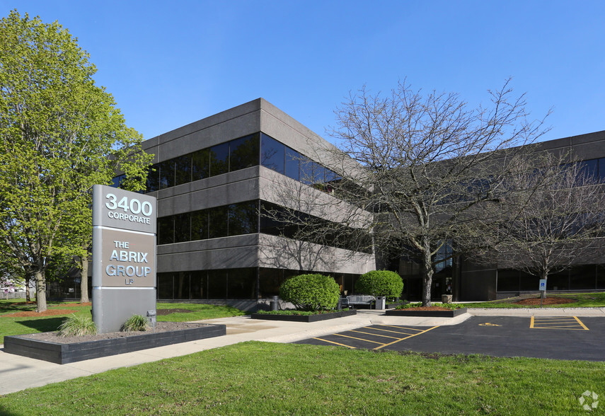 3400 Dundee Rd, Northbrook, IL for lease - Building Photo - Image 3 of 21