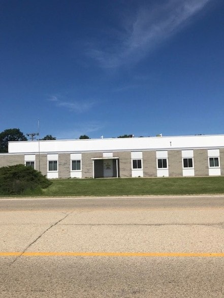 27-29 Airport Dr, Rockford, IL for lease - Primary Photo - Image 1 of 6