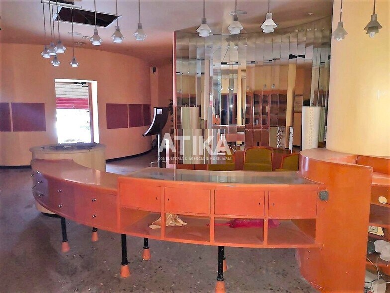 Retail in Ontinyent for lease - Building Photo - Image 2 of 11