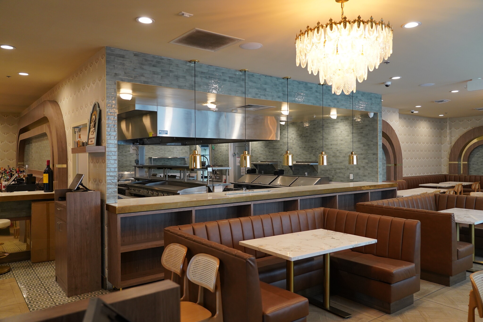 3900-3910 Paradise Rd, Las Vegas, NV for lease Interior Photo- Image 1 of 9