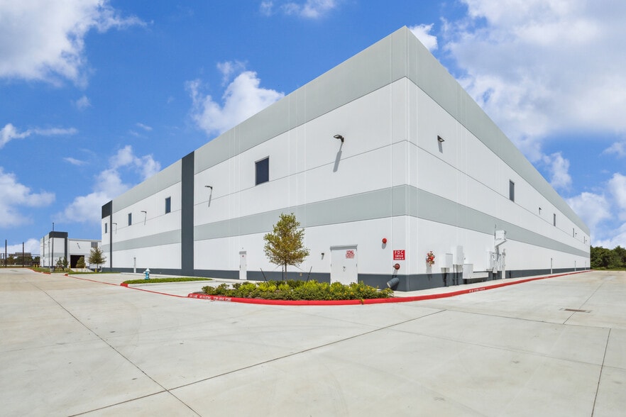 13415 Conklin Ln, Houston, TX for sale - Building Photo - Image 2 of 4