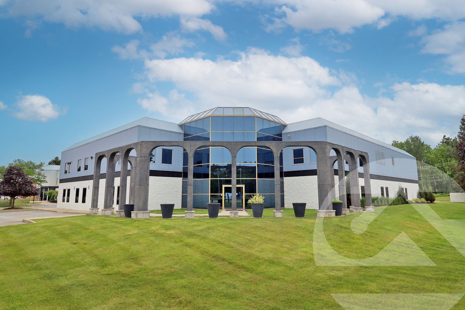 47000 Liberty Dr, Wixom, MI for lease Building Photo- Image 1 of 7